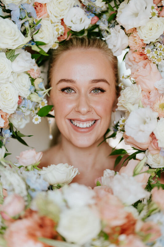 Lousia and Costa's Wedding Flowers 3